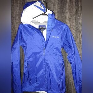 Patagonia windbreaker
